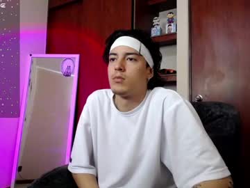 See Aaron_sanz_ online Now @ chaturbate.bet