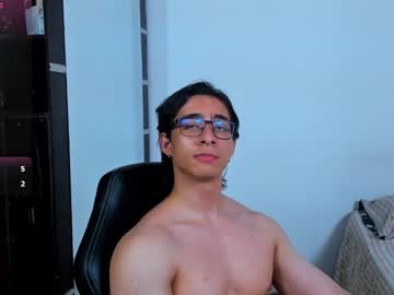 See Alekblake online Now @ chaturbate.bet