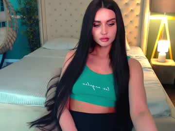 See Alexagreyyy online Now @ chaturbate.bet