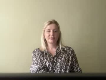 See Blondie_xoxoxo online Now @ chaturbate.bet