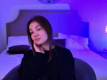 See Carolinewilliams online Now @ chaturbate.bet