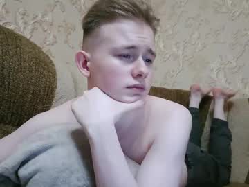 See Danielcollinss online Now @ chaturbate.bet