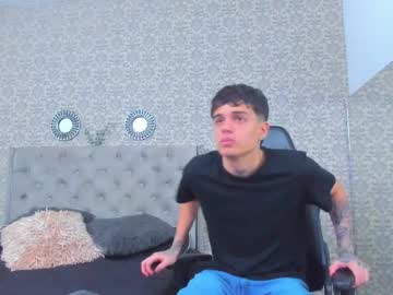 See Declanfox online Now @ chaturbate.bet