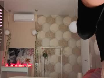 See Edithaeast online Now @ chaturbate.bet
