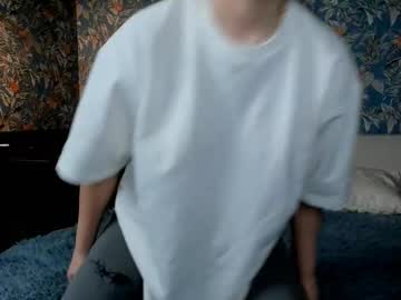 See Edlinburnard online Now @ chaturbate.bet