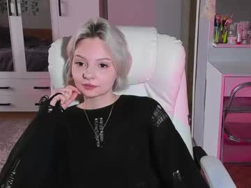 See Ellales online Now @ chaturbate.bet