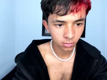 See Erik_rey online Now @ chaturbate.bet