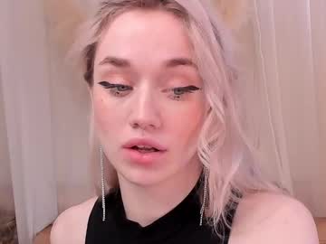 See Fancyamelia online Now @ chaturbate.bet