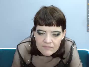 See Feelsgoodwoman online Now @ chaturbate.bet