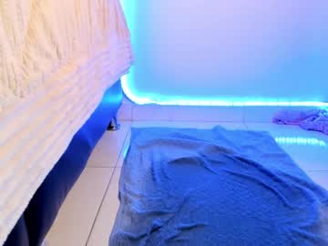 See Flylia_ online Now @ chaturbate.bet