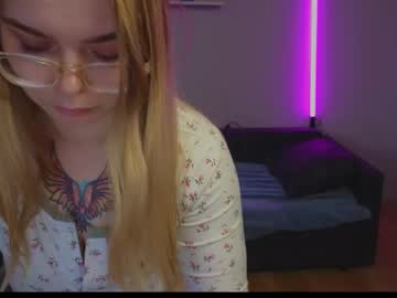 See Halkroomra online Now @ chaturbate.bet