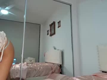 See Itschanelxx online Now @ chaturbate.bet