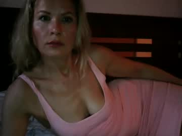 See Julia_giulia online Now @ chaturbate.bet