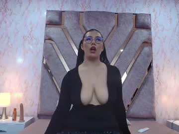 See Kristtal_key online Now @ chaturbate.bet