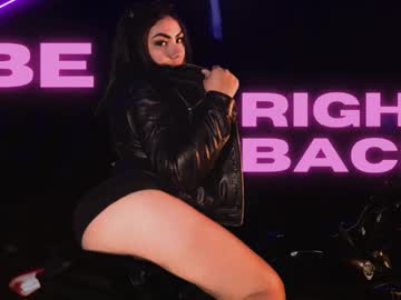 See Lia_ass online Now @ chaturbate.bet