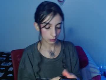 See Lil_lisaa online Now @ chaturbate.bet