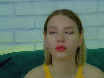 See Lililinn online Now @ chaturbate.bet
