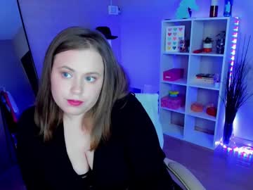 See Lilly_plump online Now @ chaturbate.bet