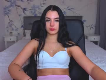See Little_kitty_blush online Now @ chaturbate.bet