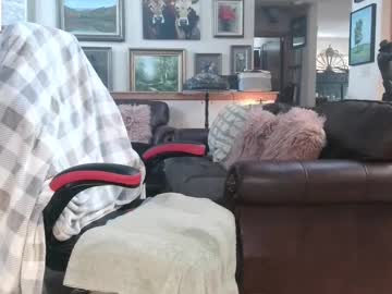 See Littlepistol online Now @ chaturbate.bet
