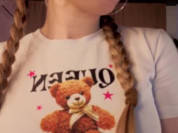 See Loisborer online Now @ chaturbate.bet