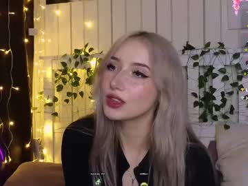 See Lucettaeade online Now @ chaturbate.bet
