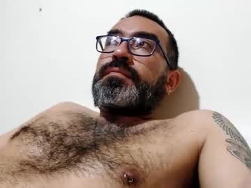 See Luis2988z online Now @ chaturbate.bet