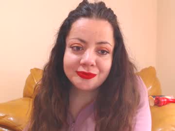 See Luisahornydoll online Now @ chaturbate.bet