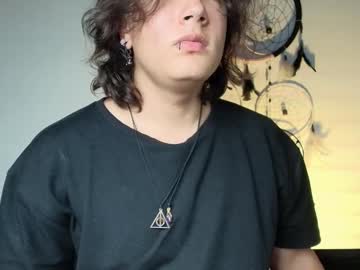 See Lukashollow online Now @ chaturbate.bet