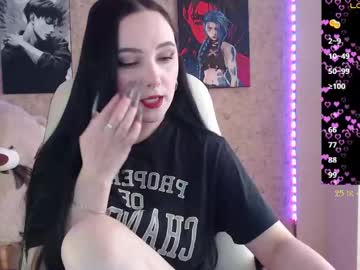 See M_e_l_i_s_s_a_ online Now @ chaturbate.bet