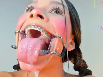 See Maria_sofii online Now @ chaturbate.bet