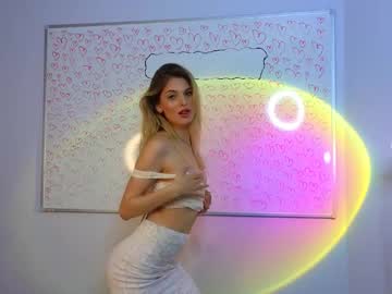 See Mattieandrews online Now @ chaturbate.bet