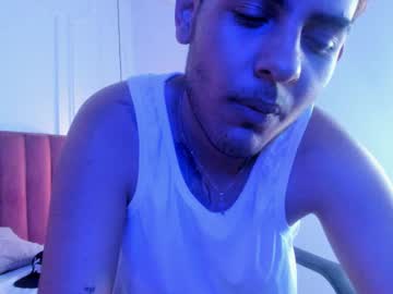 See Max_chaser04 online Now @ chaturbate.bet
