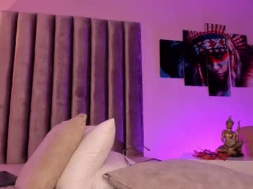 See Mia_bonneett online Now @ chaturbate.bet