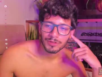See Nicolasrodrii online Now @ chaturbate.bet