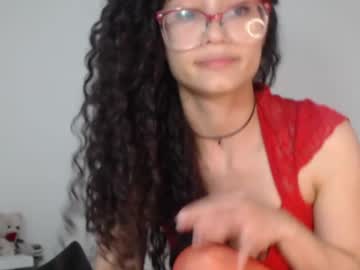 See Petite_kurly_qt online Now @ chaturbate.bet