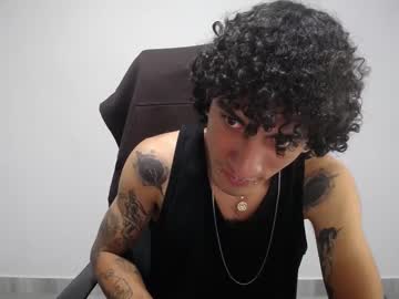 See Present_the_magic online Now @ chaturbate.bet