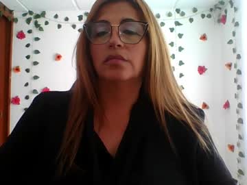 See Rossanalionheart online Now @ chaturbate.bet