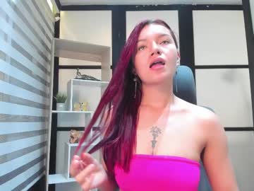 See Roxanaborns online Now @ chaturbate.bet