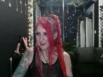 See Saucysky online Now @ chaturbate.bet