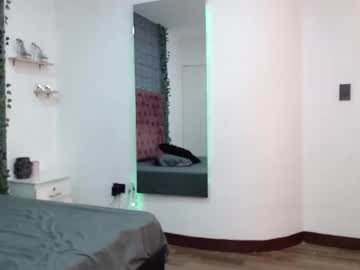 See Sophiax_sweet online Now @ chaturbate.bet