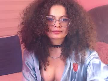 See Susan_bluee online Now @ chaturbate.bet