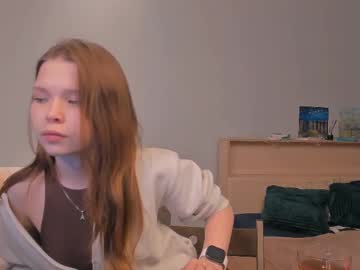 See Tinysrose online Now @ chaturbate.bet