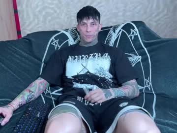 See Tommy__gun_ online Now @ chaturbate.bet