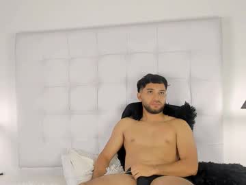 See Tommyolimpo online Now @ chaturbate.bet