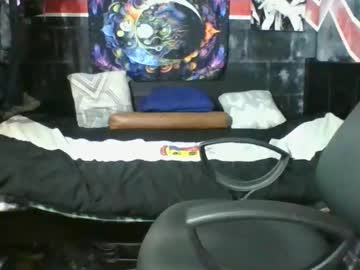 See Trizquelmen online Now @ chaturbate.bet
