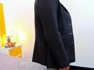 See Tyra_fox online Now @ chaturbate.bet