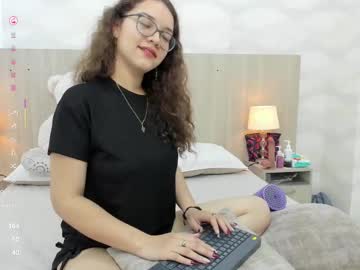 See Veronica_lark online Now @ chaturbate.bet
