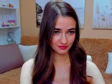 See Vikiberry online Now @ chaturbate.bet